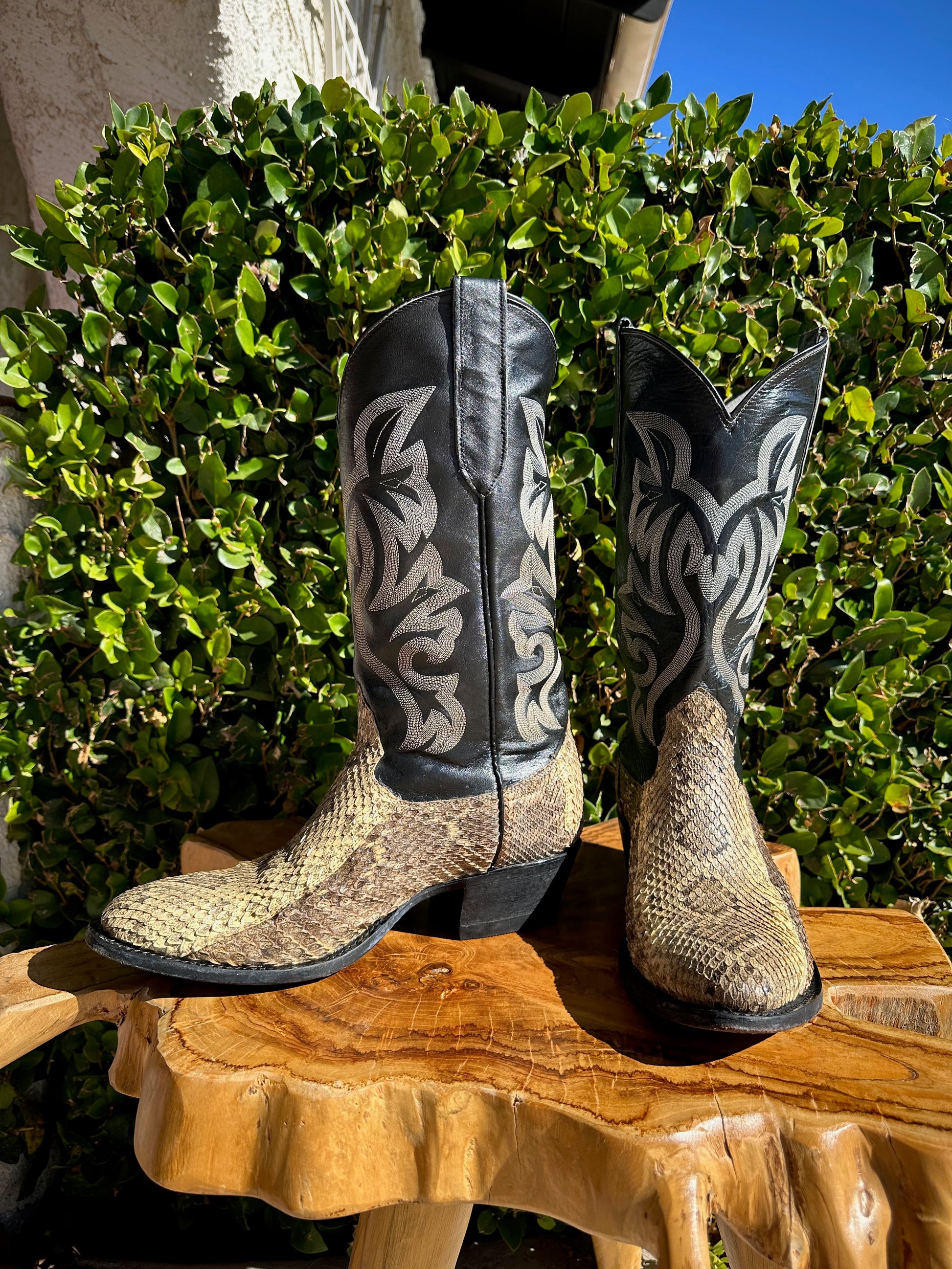 Cowtown Rattlesnake Cowboy Boot size D – Western Boot Company
