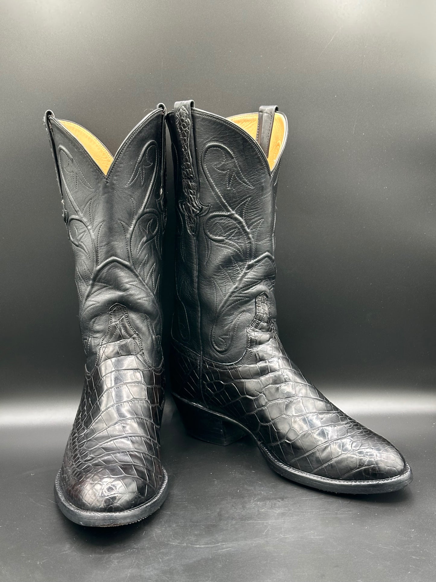 Lucchese Bias Cut American Alligator size 8 E