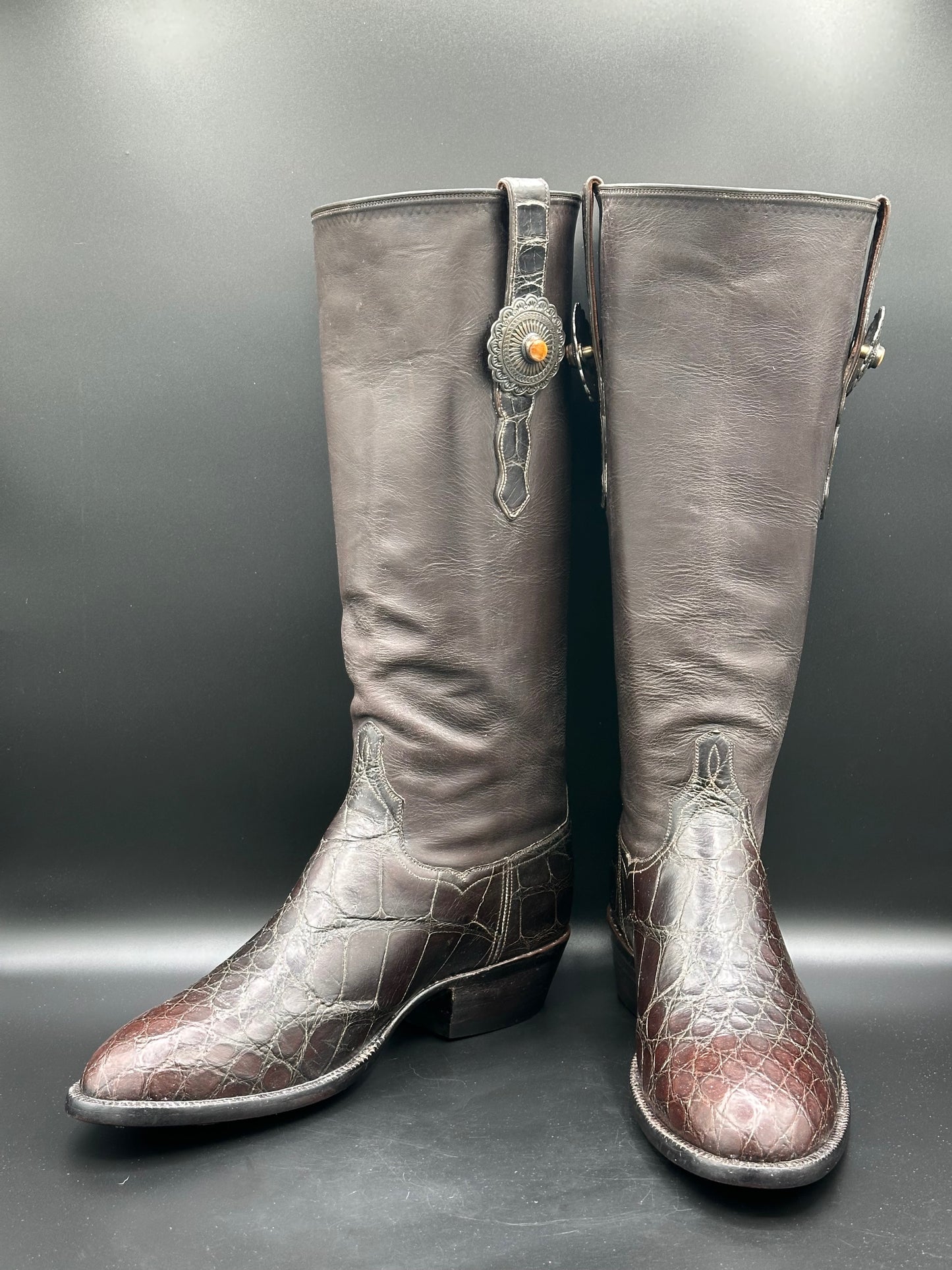 TO Stanley Custom Regal American Alligator w/ Sterling Silver Conchos size 9.5 D