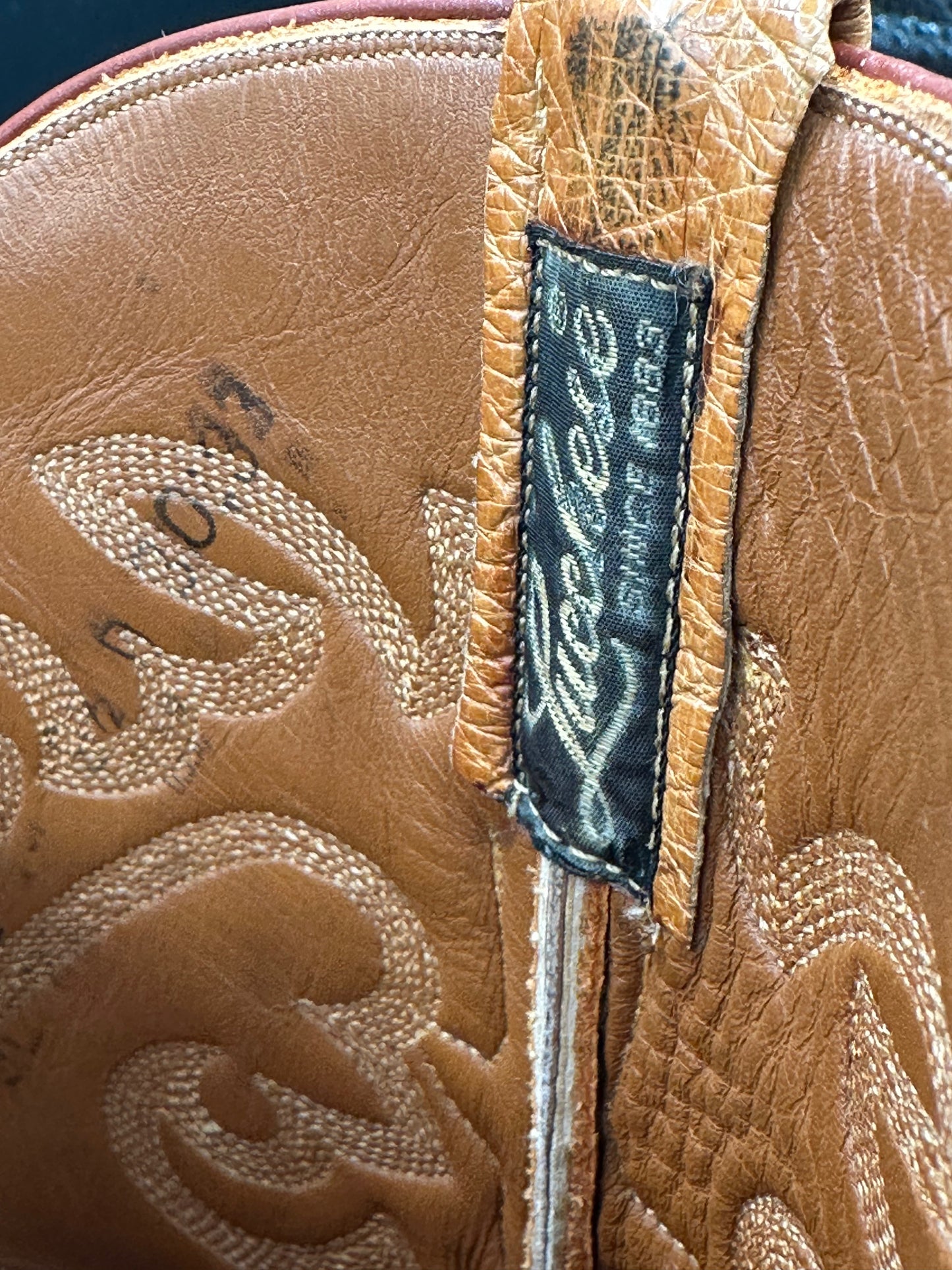 Lucchese Full Smooth Ostrich Cowboy Boots size 9.5 D